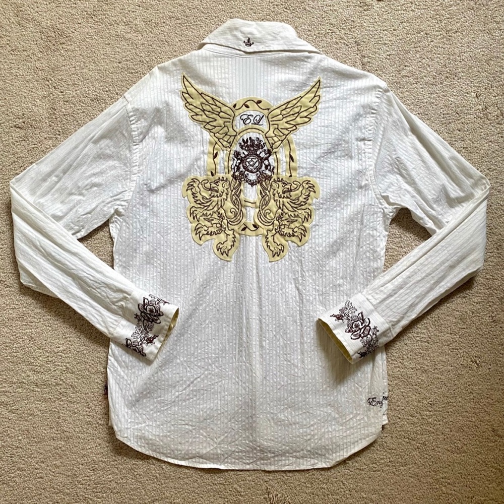 Gorgeous English Laundry men’s long sleeve shirt with Hand Sewn embroideries.